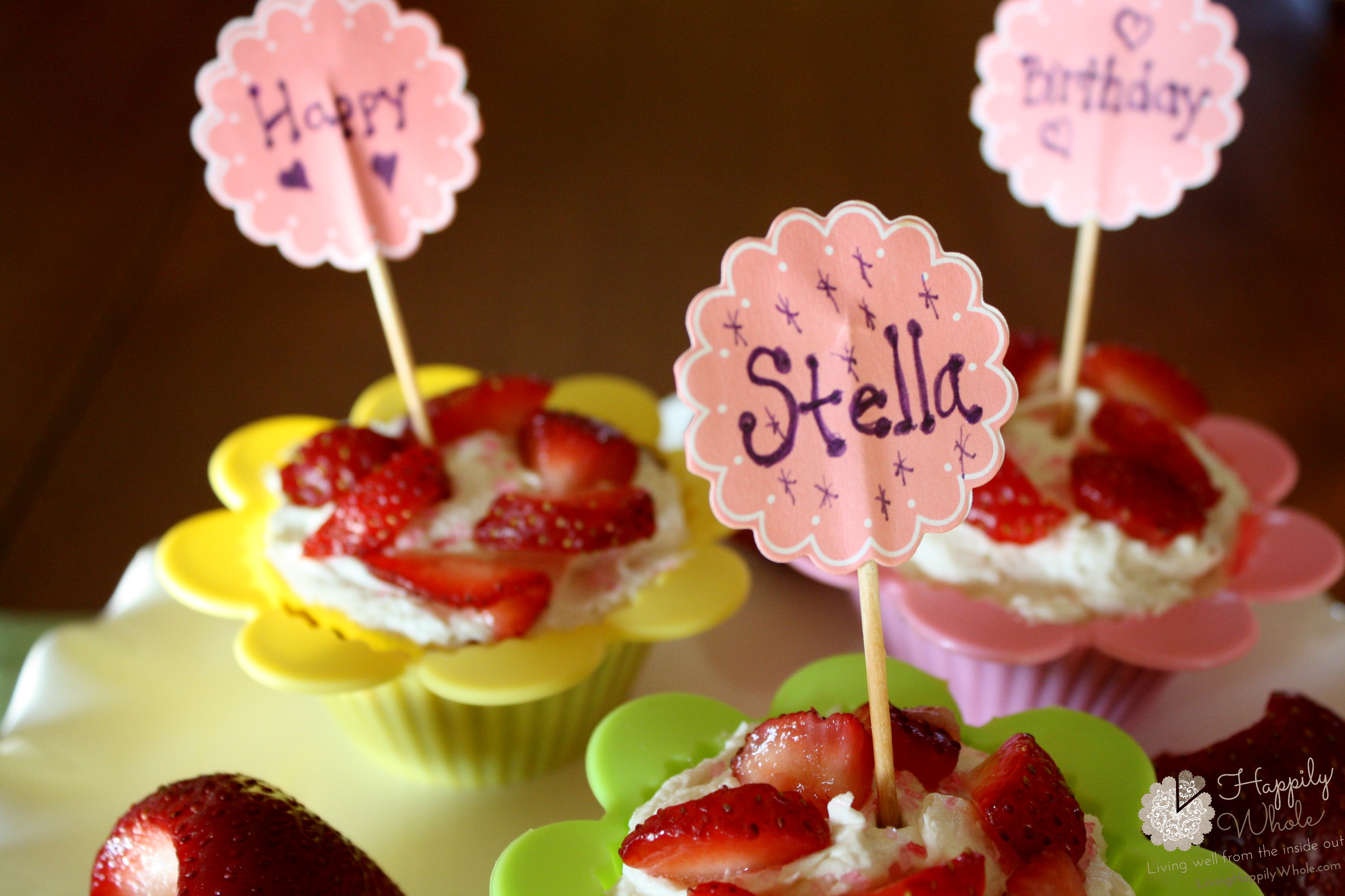 Birthday Cupcakes, vanilla with maple buttercream