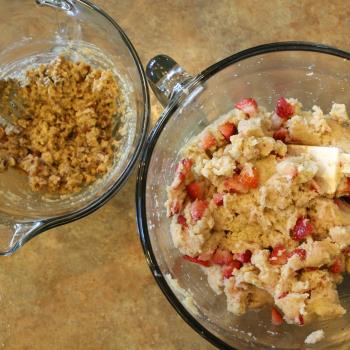 Grain Free Strawberry muffins, the batter and the streusel 