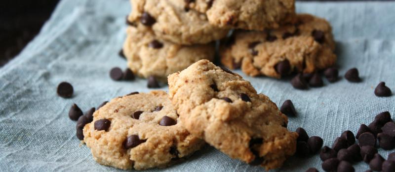 Almond Flour Chocolate Chip Cookies